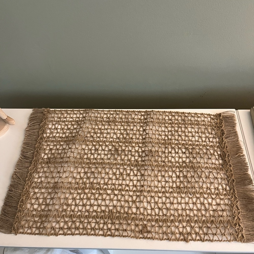 City Chic Burlap Place Mats